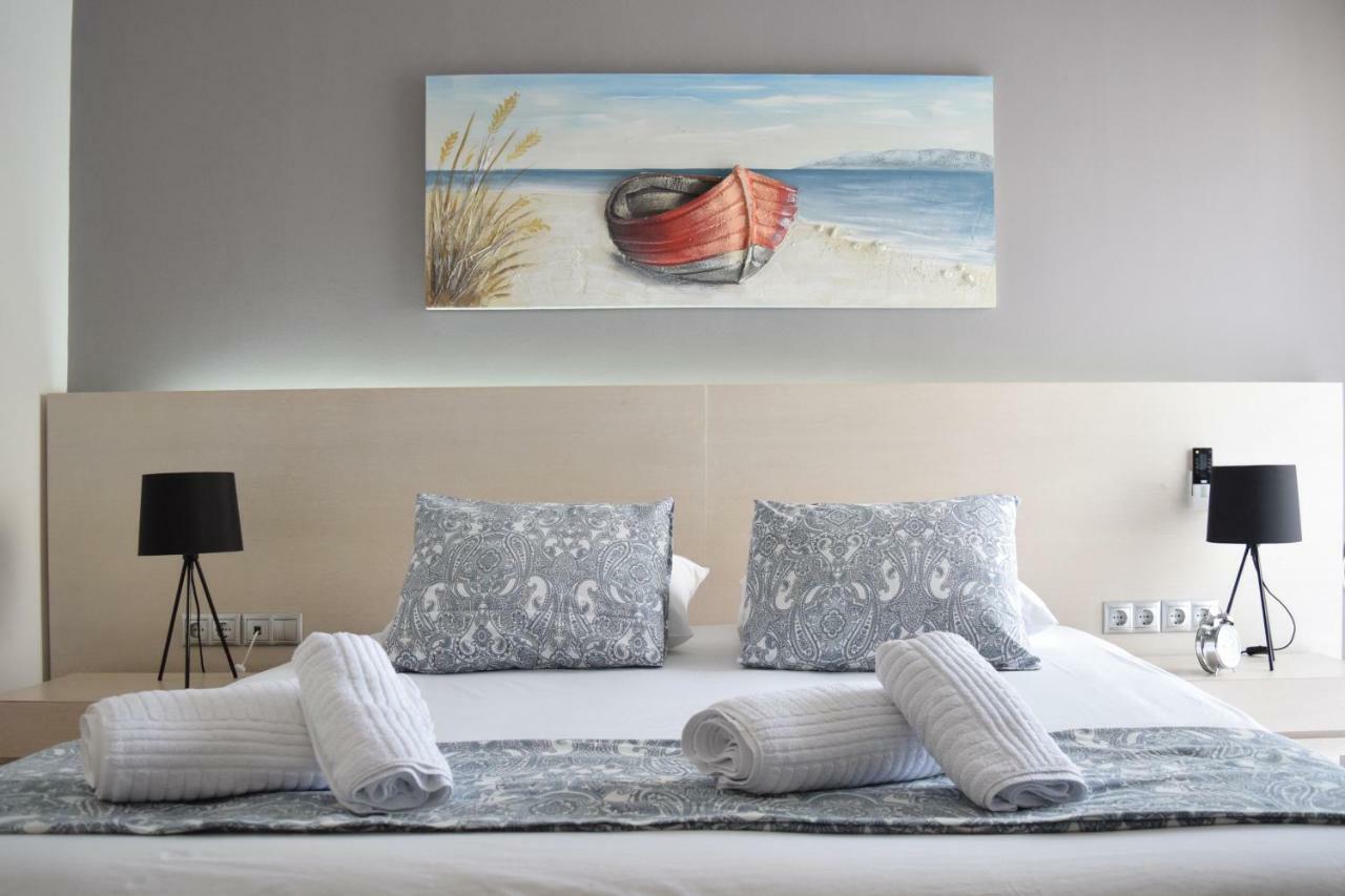Poseidon By Heloni Apartments ピレウス エクステリア 写真